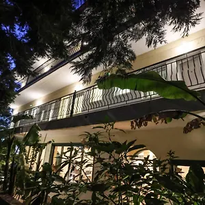  Aparthotel Spanos Anna's